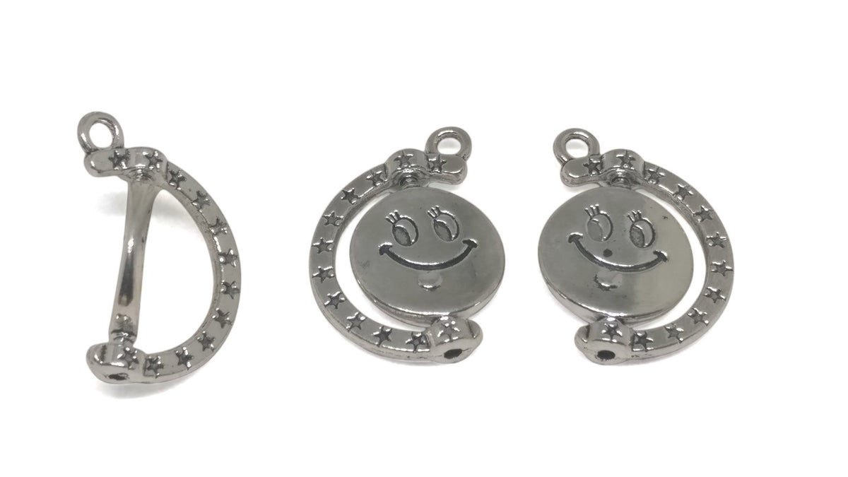 Jewelry Mini Pendant Alloy Craft Charms 25x19x4xmm Rotating Smiley Antique Silver Color (Pack of 4 pieces) [ac-charm-00001-m107]
