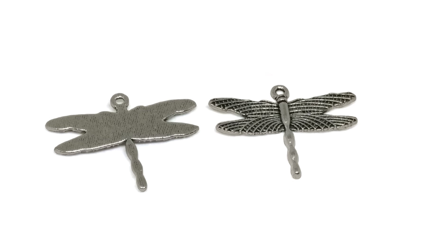 Jewelry Mini Pendant Alloy Craft Charms 35x28x2xmm Dragon Fly Antique Silver Color (Pack of 10 pieces) [ac-charm-00001-m120]